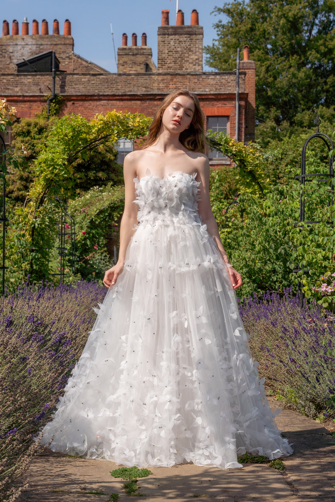 Morpho Fairytale Gown - Pearl White