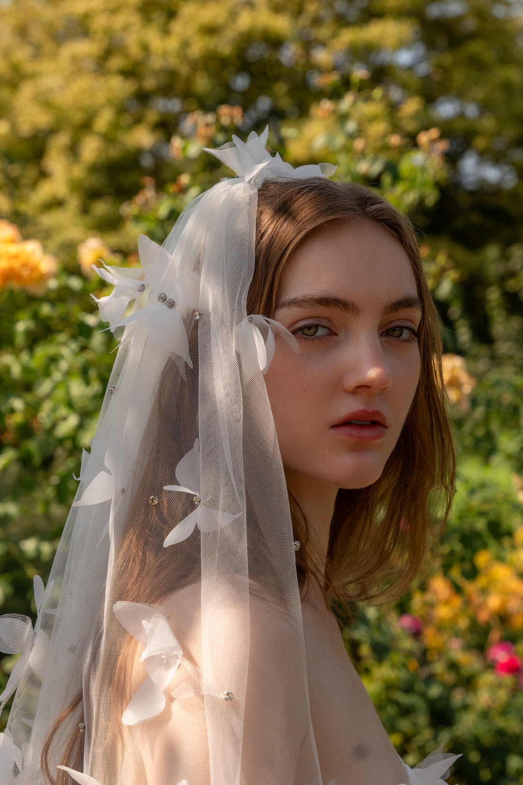 Morpho Fairytale Bridal Veil - Fingertip