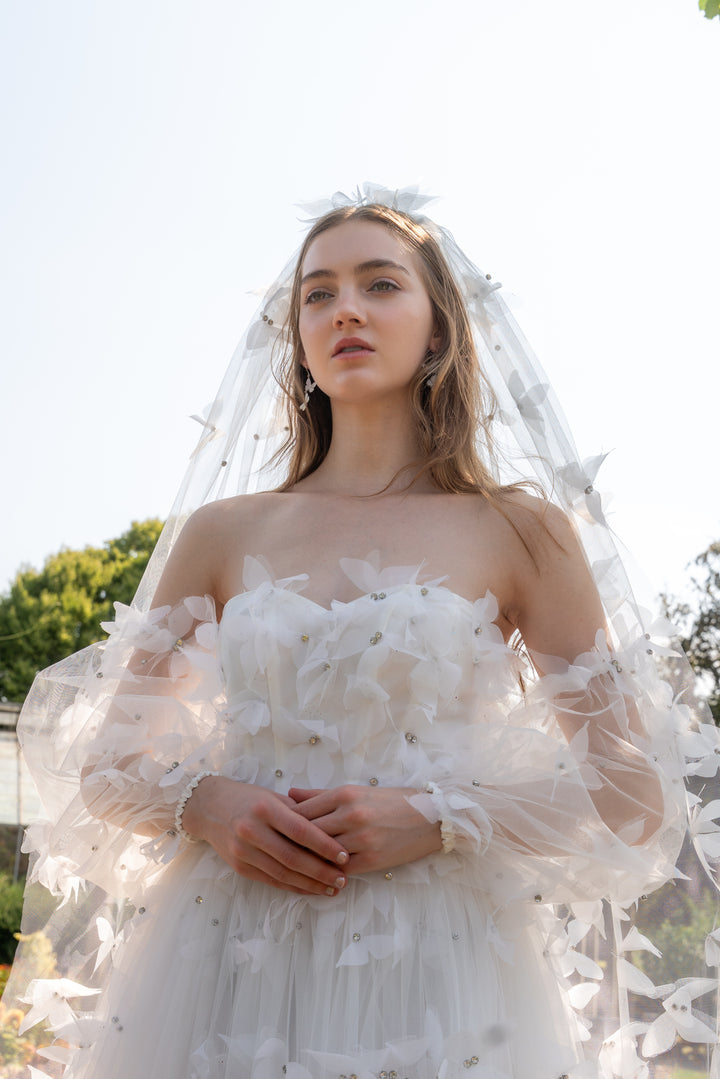 Morpho Fairytale Bridal Veil - Fingertip