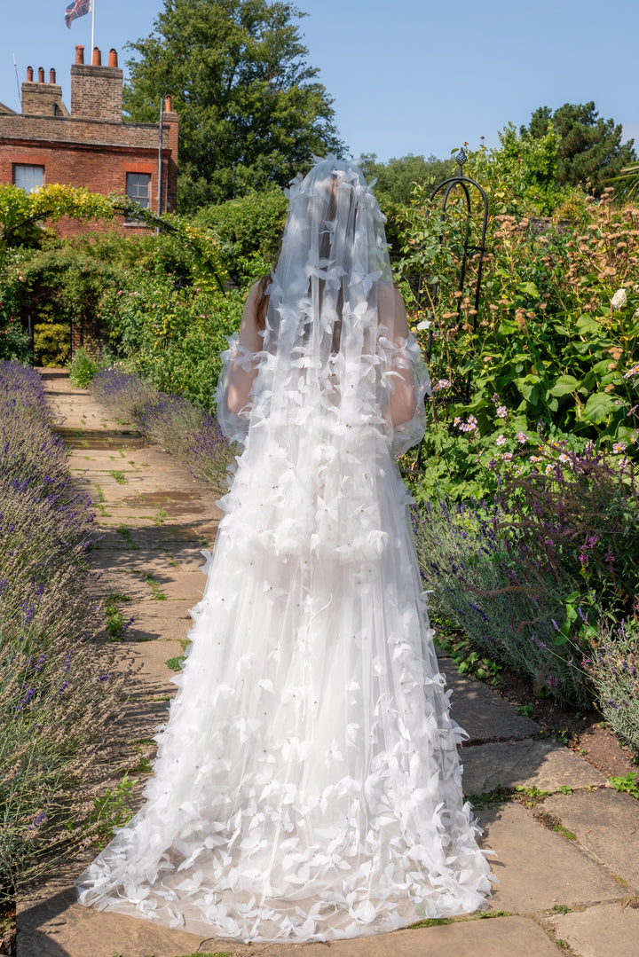 Morpho Fairytale Gown - Pearl White
