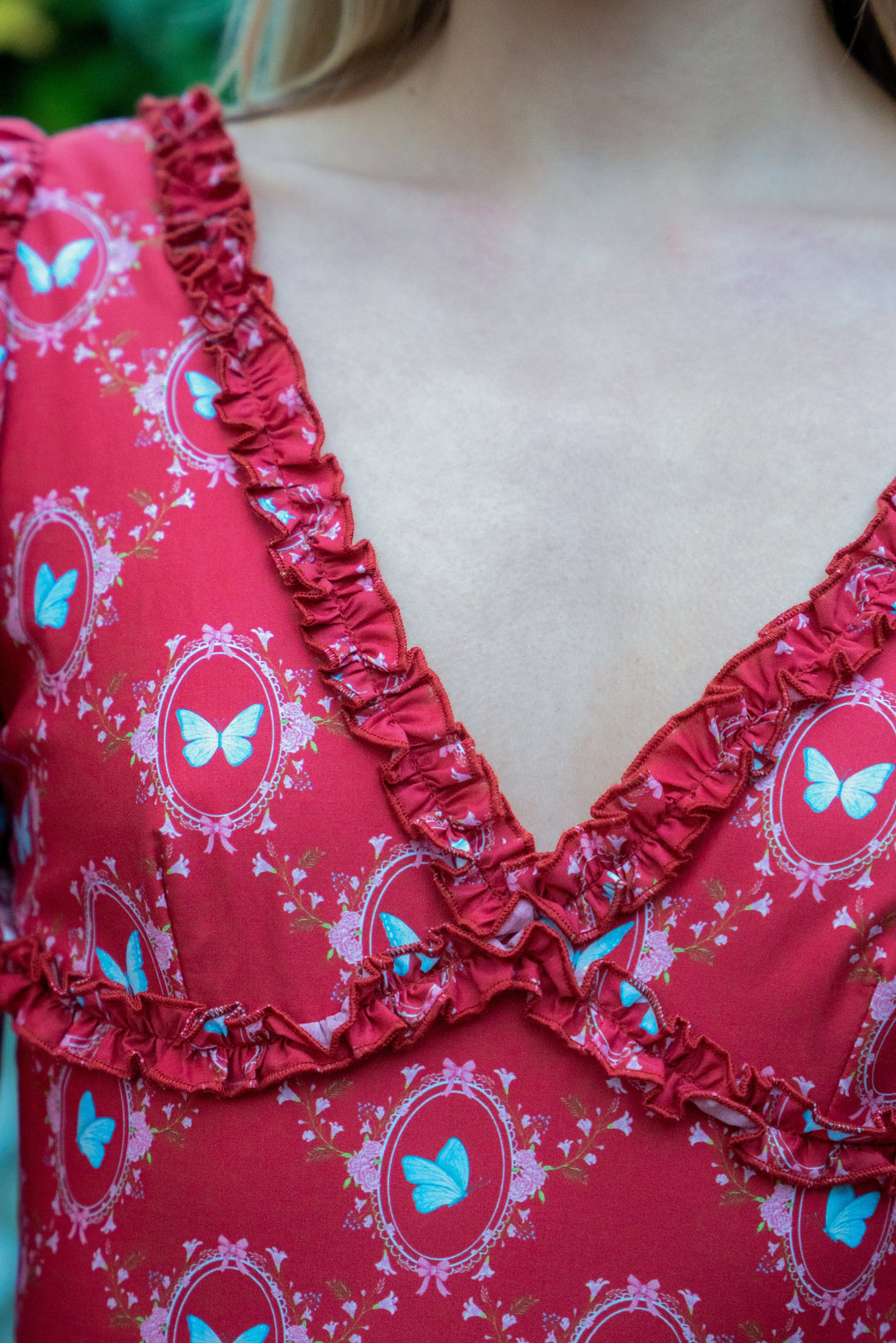 Flutter Lace Bloom Maxi Dress - Lipstick Red - Fairy Tong