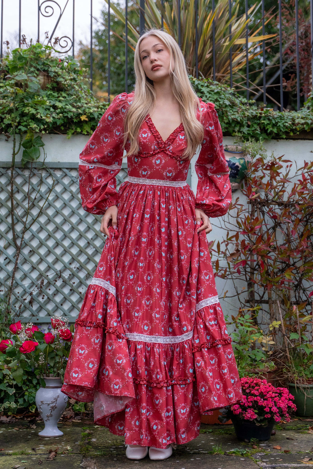 Flutter Lace Bloom Maxi Dress - Lipstick Red - Fairy Tong