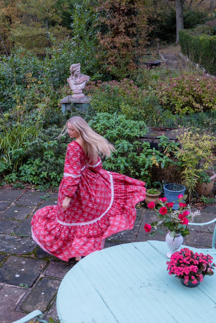 Flutter Lace Bloom Maxi Dress - Lipstick Red - Fairy Tong