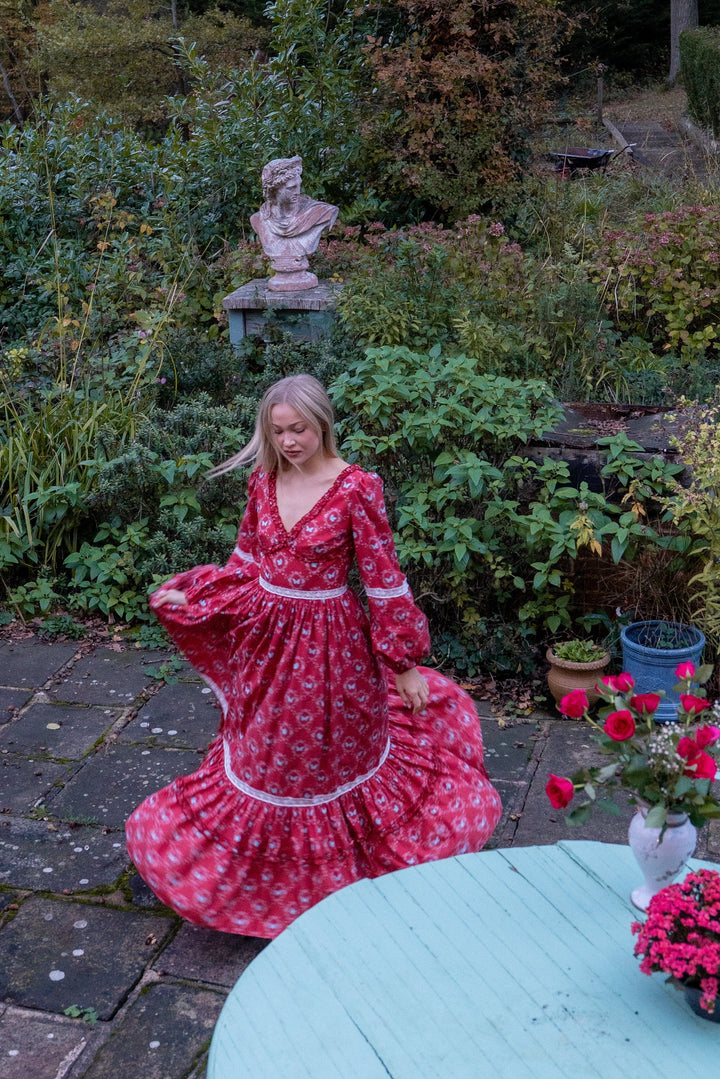 Flutter Lace Bloom Maxi Dress - Lipstick Red - Fairy Tong