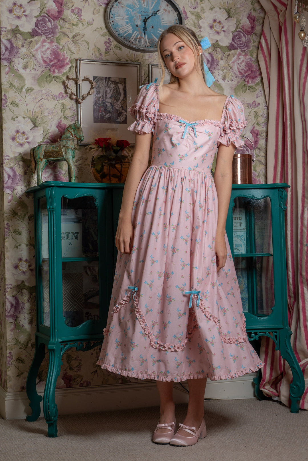 Velvet Flutter Midi Dress - Fairy Tong