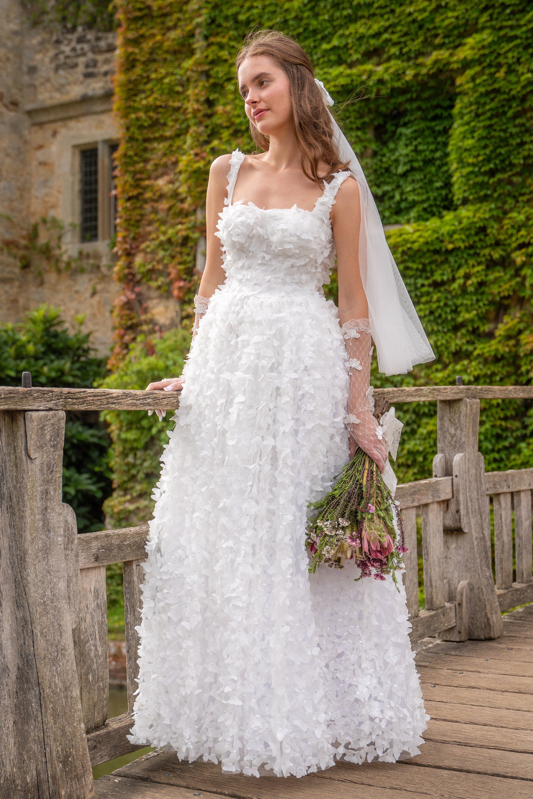 Butterfly Thicket Gown - White Fairy Tong Butterfly Thicket Gown - White Fairy Tong