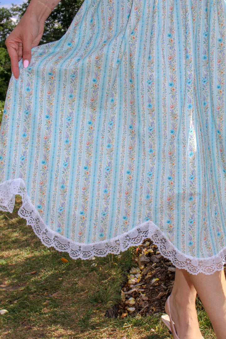 Secret Bloom Midi Dress - Blue