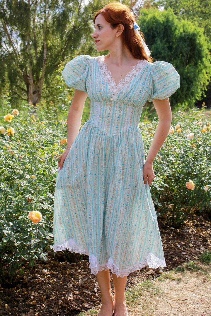Secret Bloom Midi Dress - Blue